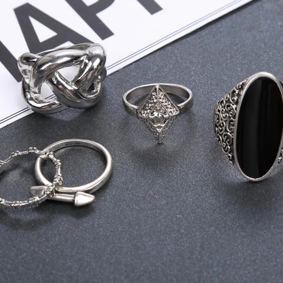 🌺4/$25🌺. New Boho 5pc. Ring Set - Picture 2 of 2